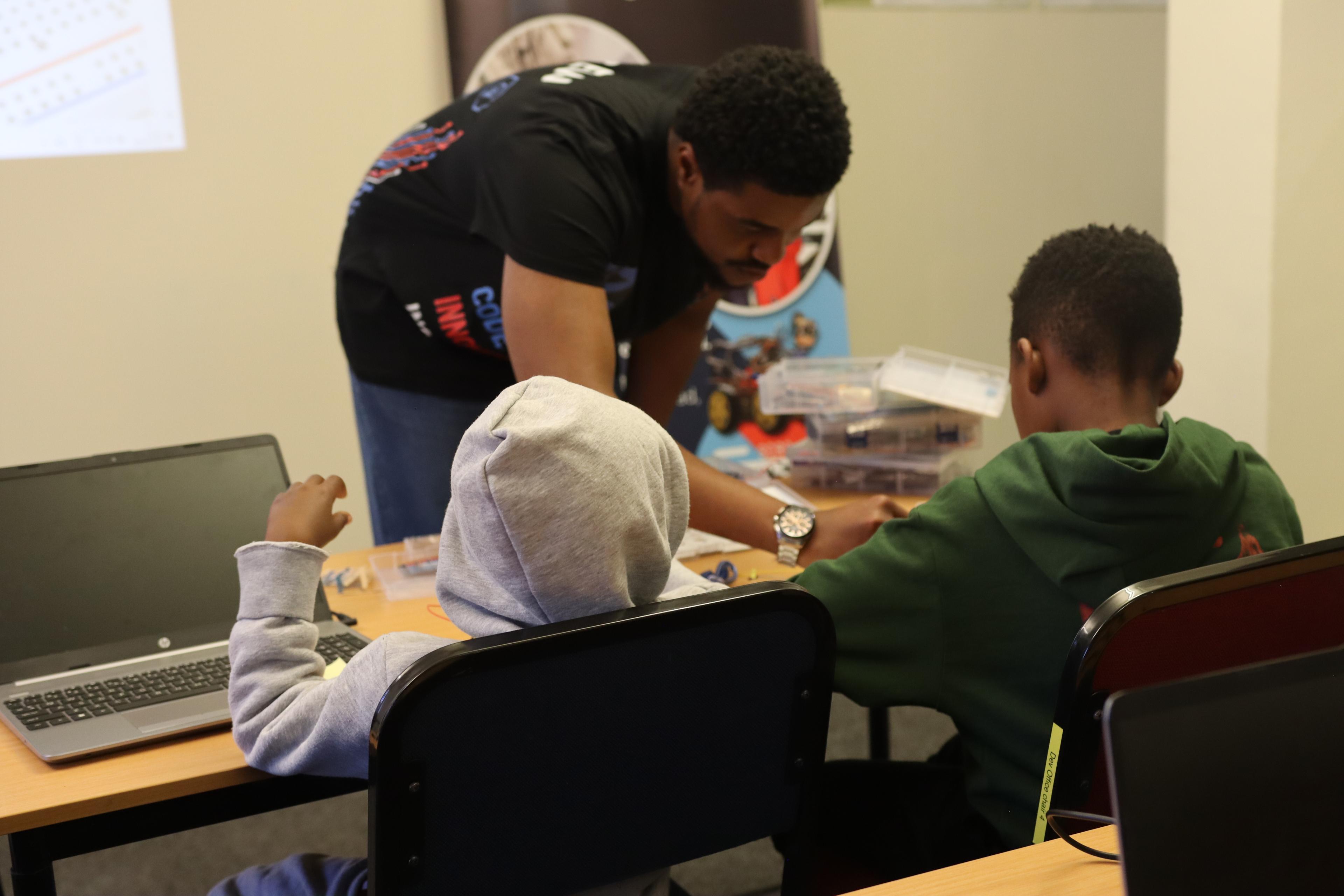 Placeholder: photo 4 from the FEP Mandela Day community outreach event