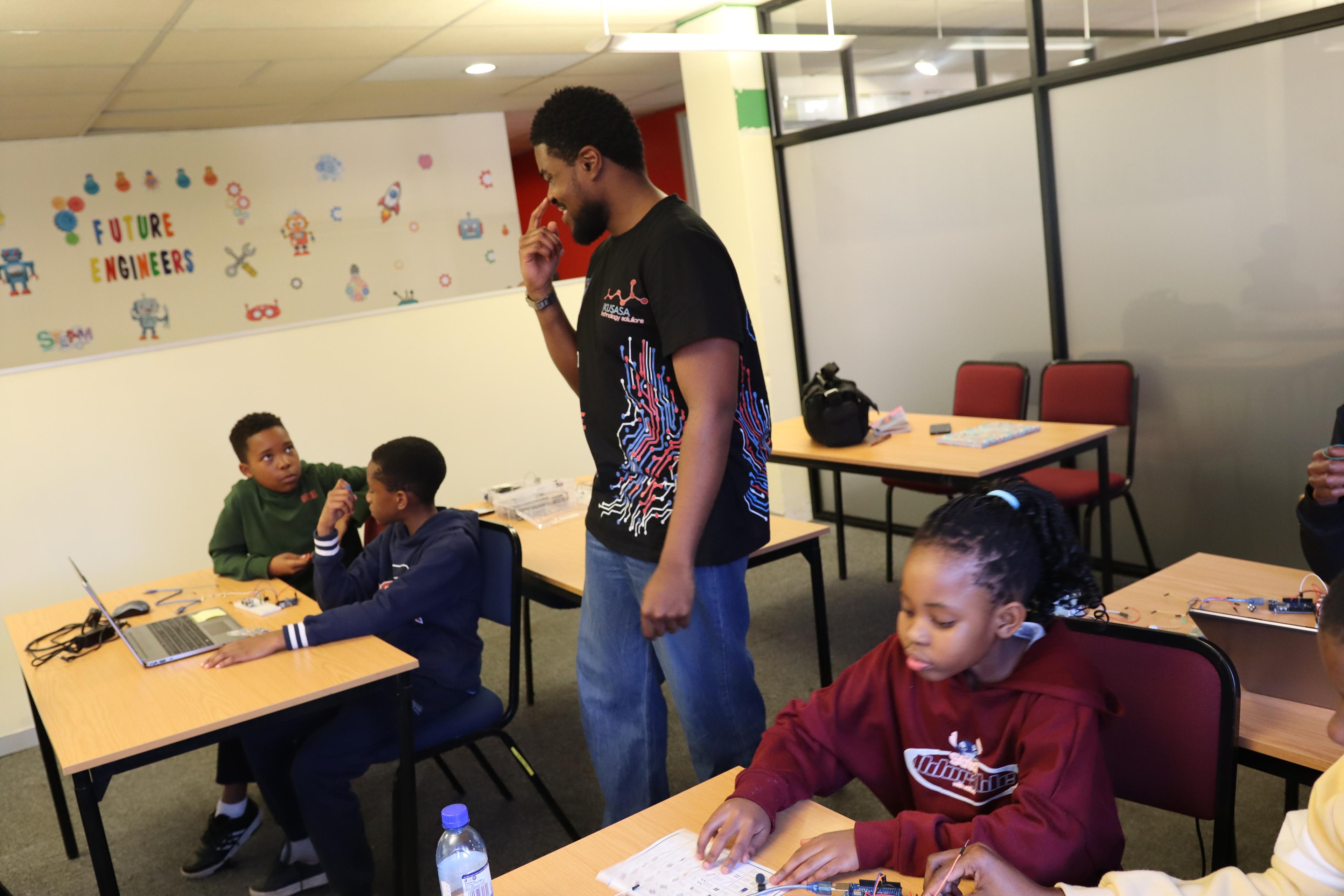 Placeholder: photo 5 from the FEP Mandela Day community outreach event