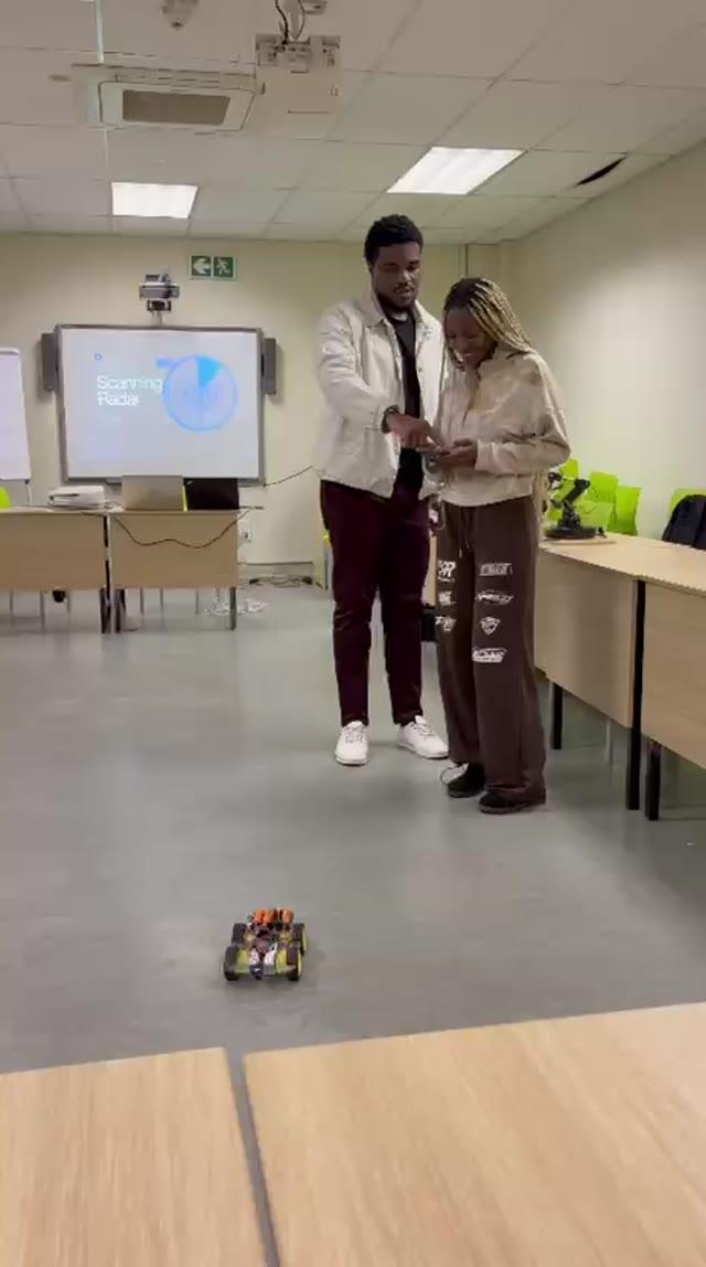 Placeholder: video still from VUT Tech Thursdays: workshop session 04